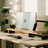 Créer un coin bureau chez soi : optimiser l’espace et la lumière naturelle